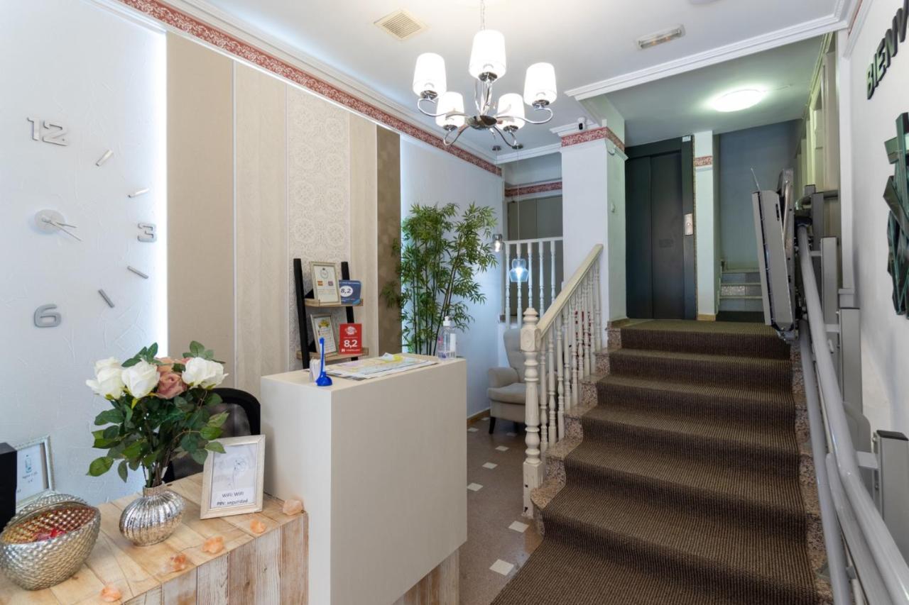 Unique Apartahotel 4-1 ตอร์เรเวียคา ภายนอก รูปภาพ