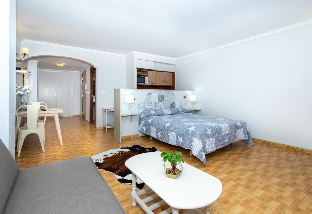 Unique Apartahotel 4-1 ตอร์เรเวียคา ภายนอก รูปภาพ